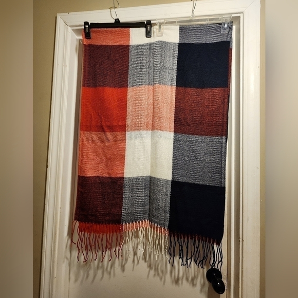Plaid‎ scarf - Picture 1 of 1